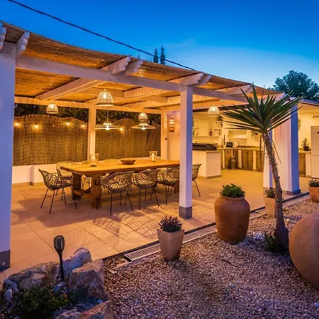 Casa Suerte Villa
